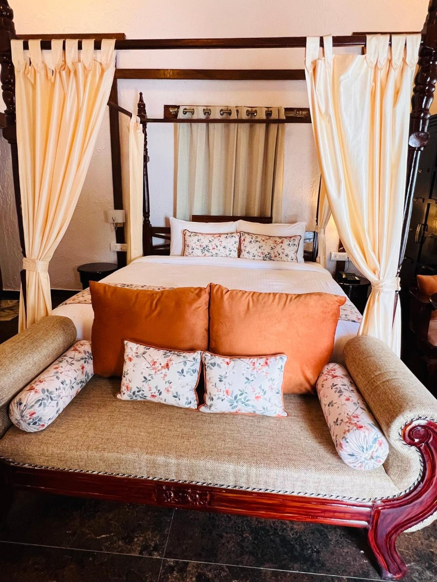 Dandelion By The Hills Hotel Lakhwar Exterior photo